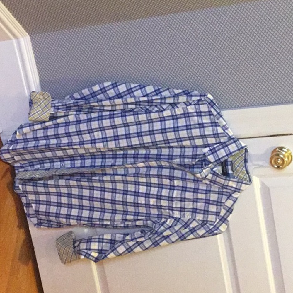 Nautica size small